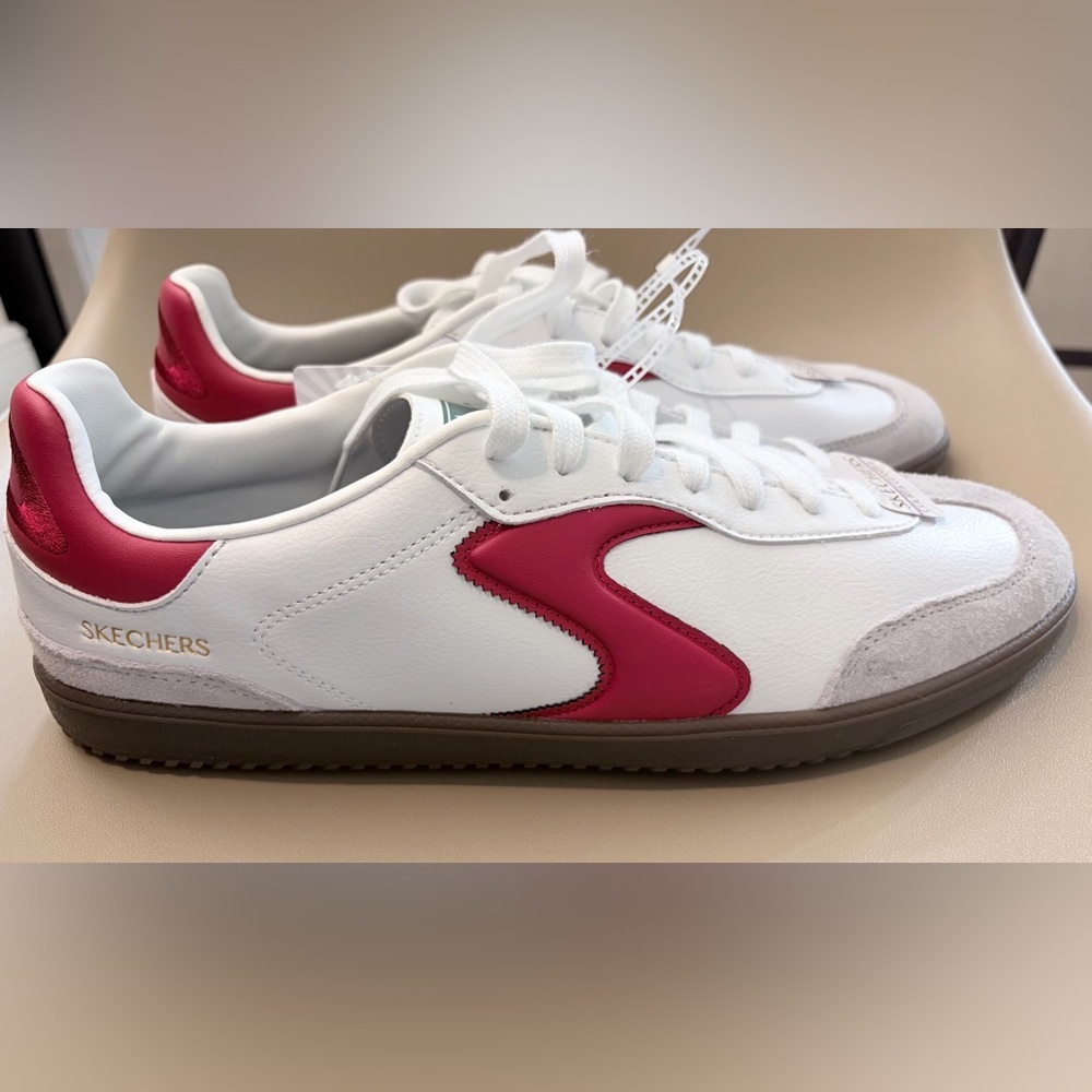 Skechers Court & Classics "Hotshot" Retro Sneakers - NEW
Size: Men’s 12 (US) - Picture 3 of 7